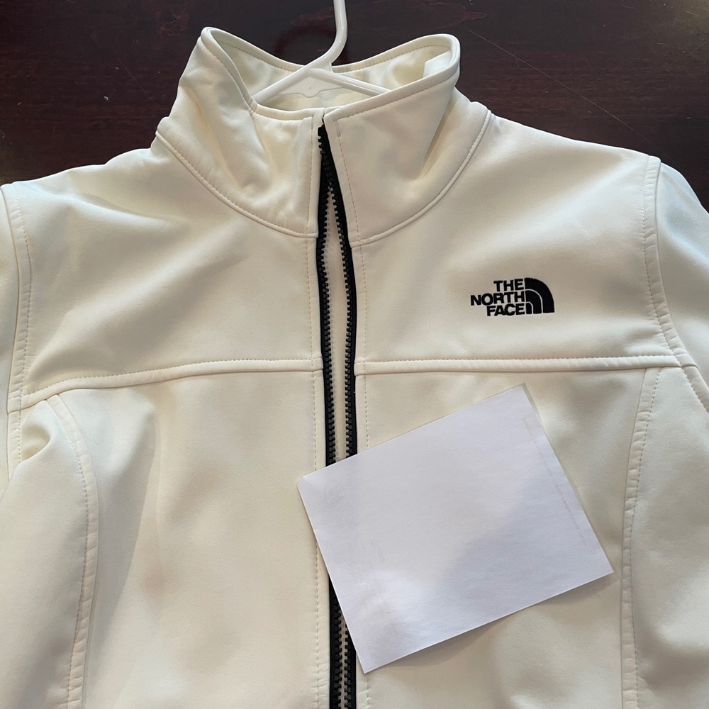 North Face Jacket - Medium - image 4